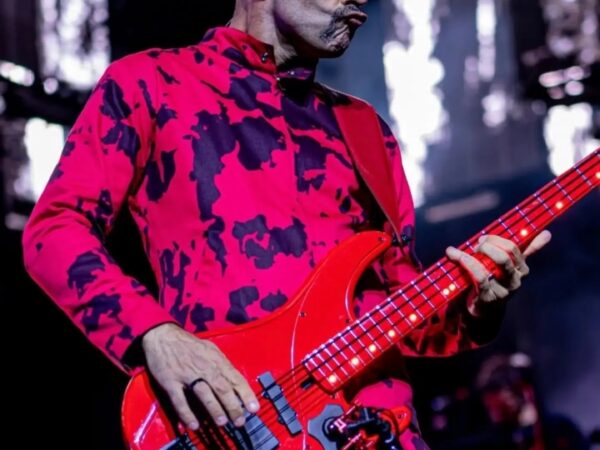 Chris Wolstenholme